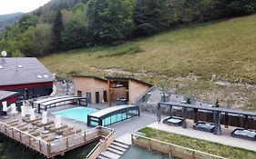 La Ferme de Rochesson, Jacuzzis privatif&Piscine commune